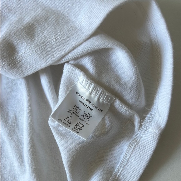 Brandy Melville Embroidered Floral Top - Picture 5 of 5